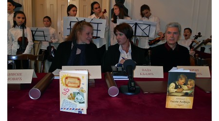 TRI NAGRADE DOSITEJEVO PERO ZA PČELICU